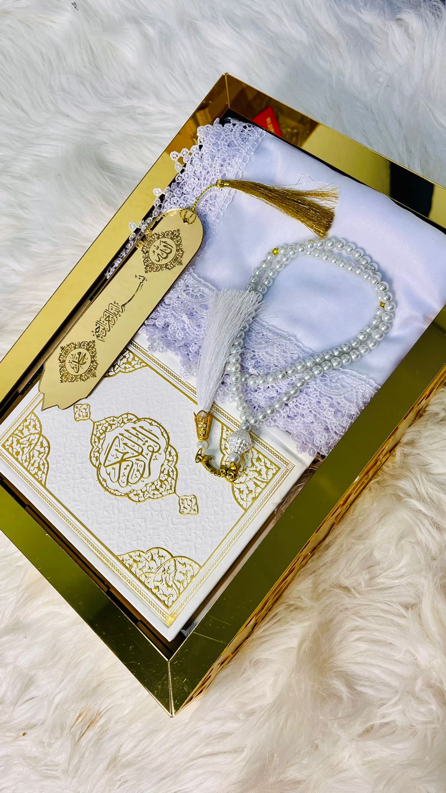 Ottoman Luxury Islamic Gift (Plexi Glass Box) - White