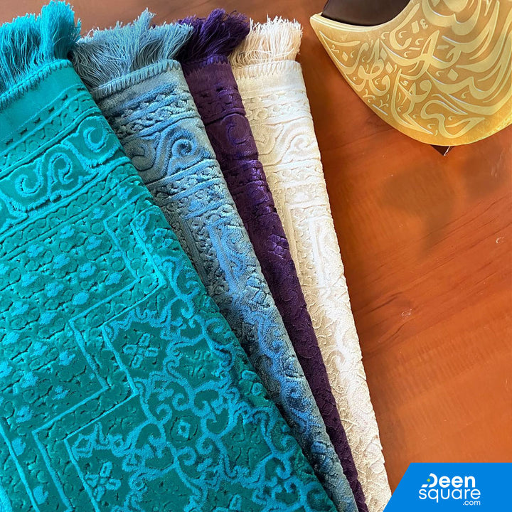 Velvet and Soft Prayer Mat | سجادة الصلاة الناعمة والمخملية