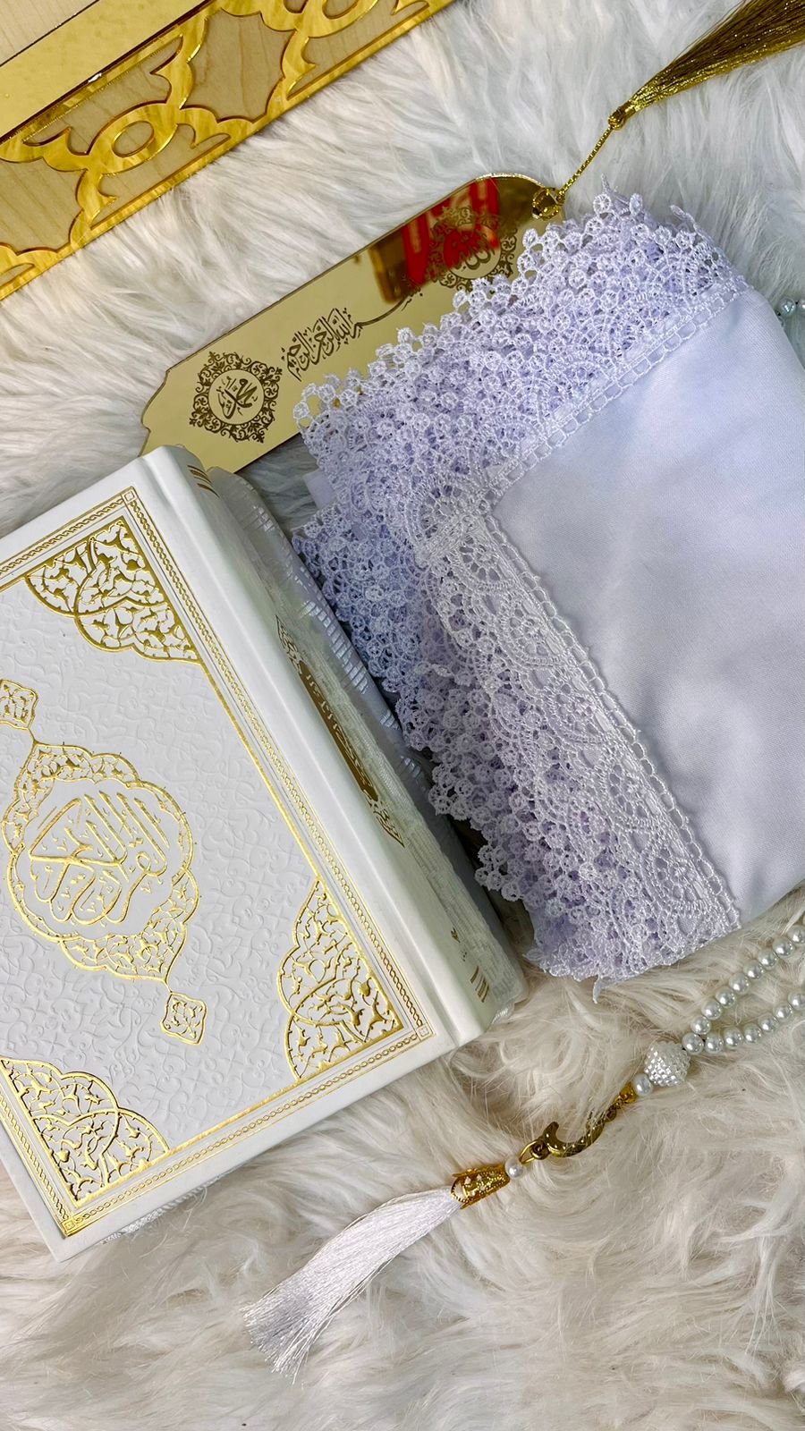 Ottoman Luxury Islamic Gift (Plexi Glass Box) - White