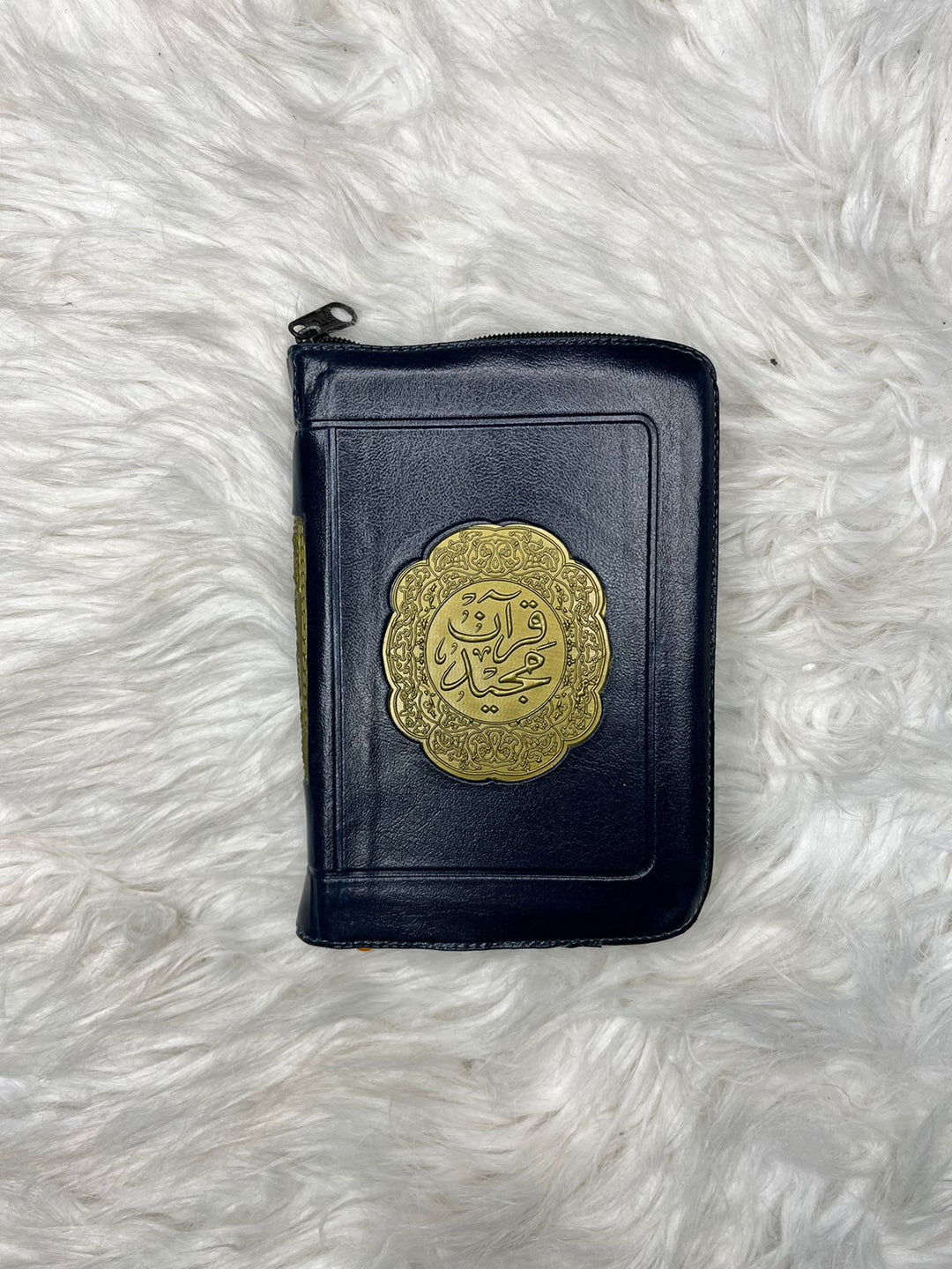Pocket Size Indo Pak Script Quran in Zipper Case