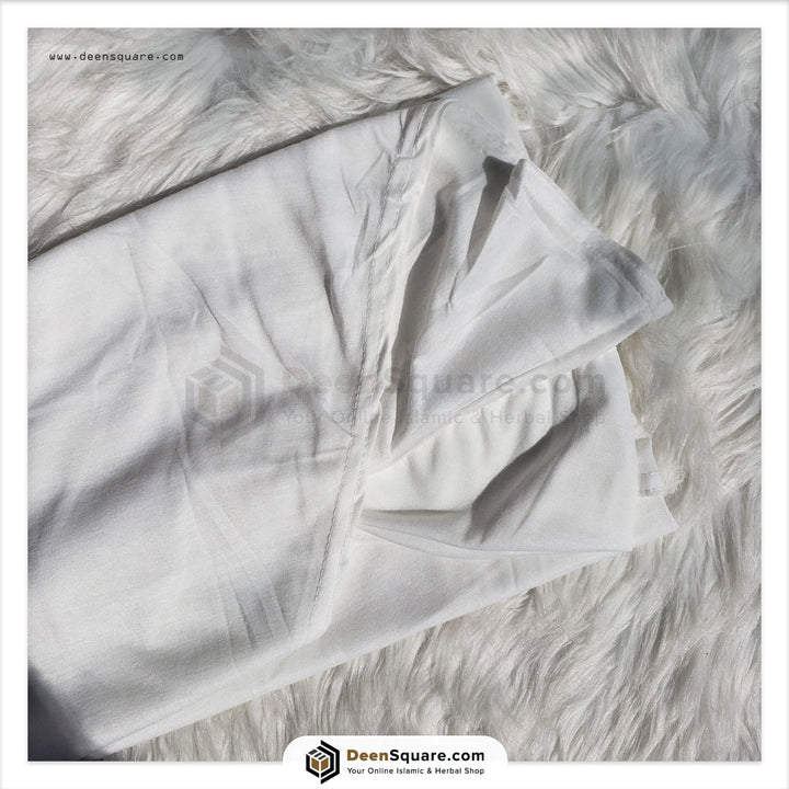 Teenager prayer hijab makhna in white