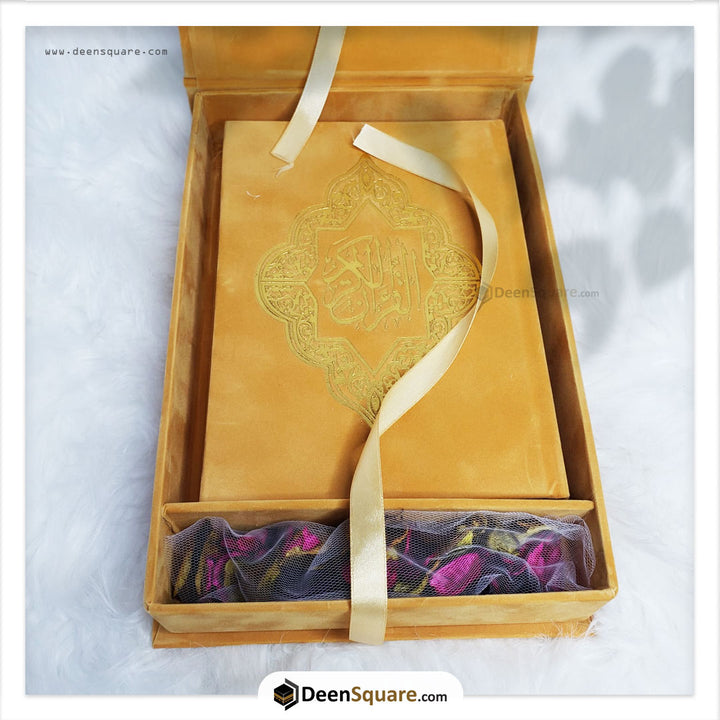 Velvet Quran with matching Velvet Quran and potpourri - Size- 14 x 20 cm