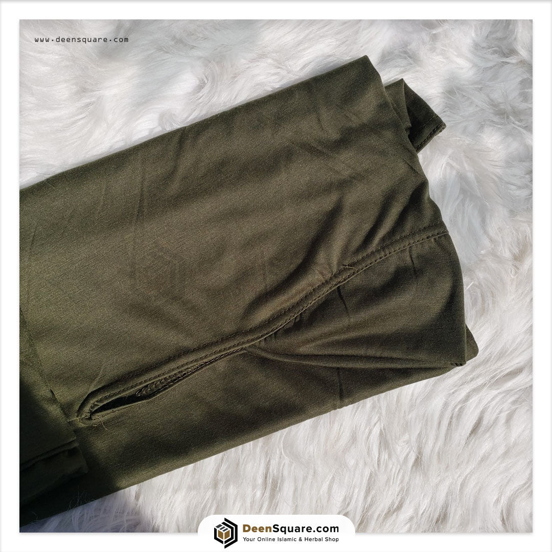 Teenager prayer hijab makhna in khakhi