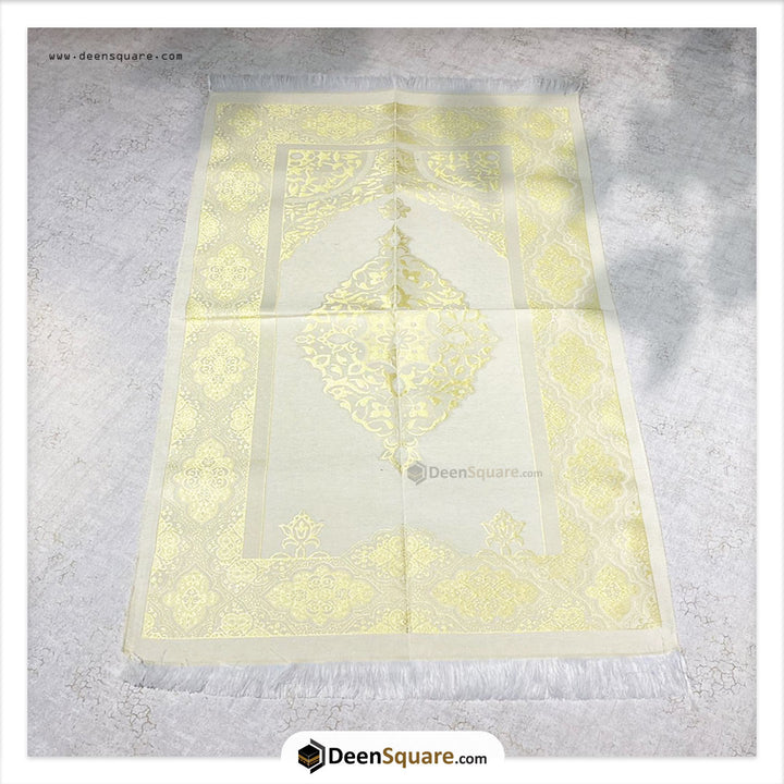 Beautiful Muslim Prayer mats - Made in Turkey