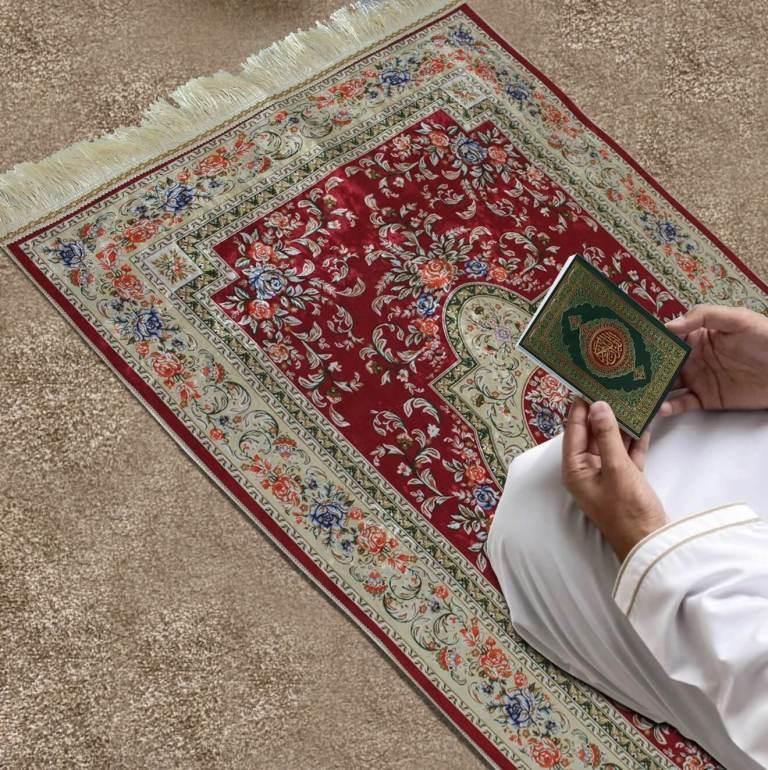 Al Madina Prayer Mat (سجادة المدينة)