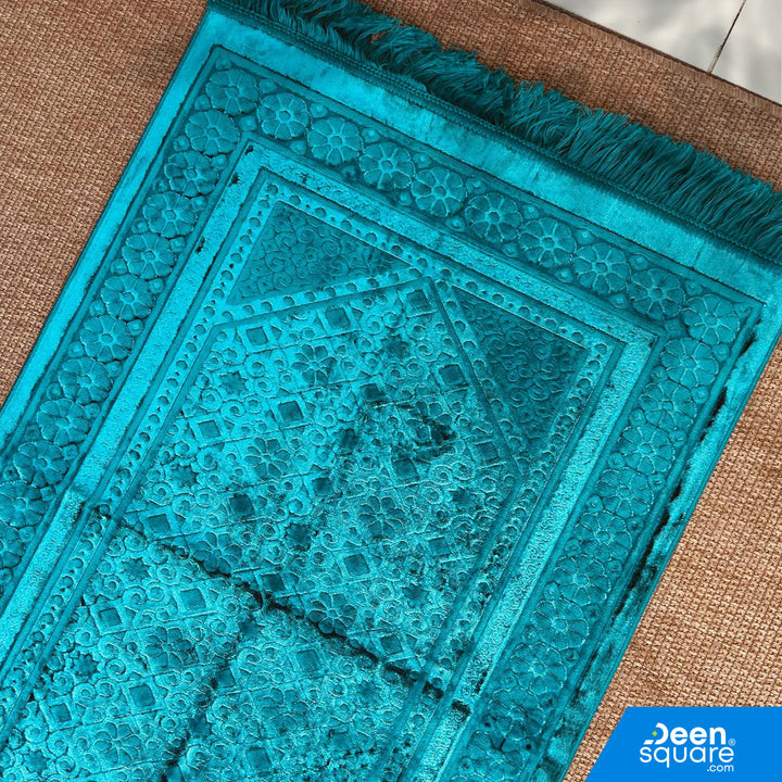 سجادة صلاة مخملية وناعمة | سجادة الصلاة الناعمة والمخملية 