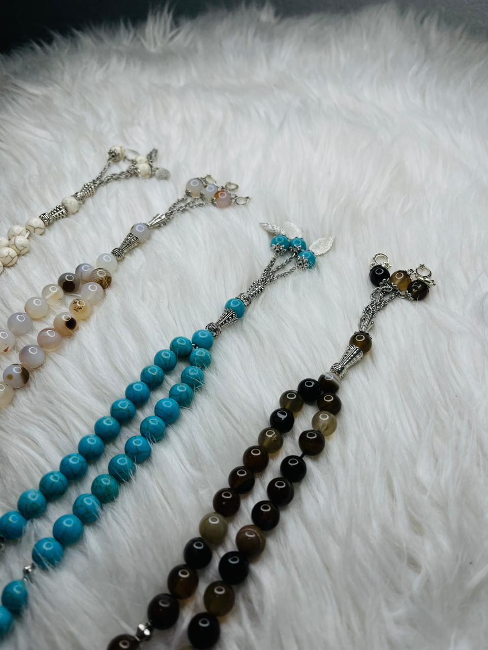 33 Beads Aqeeq tasbeeh with Chain (33 سبحة عقيق مع السلسلة)