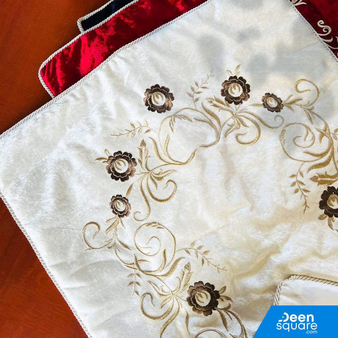 Premium Embroidery Prayer Mat (سجادة الصلاة بالتطريز الراقي)