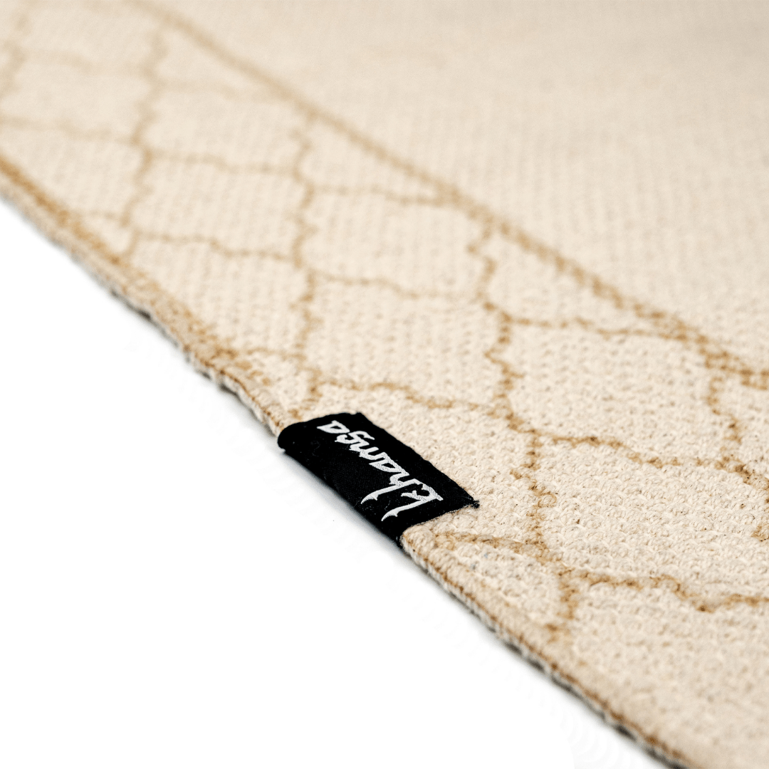 Khamsa Classic | Muslim Prayer Rug Prayer Mat Adult Size 65 cm x 110 cm Arabic Style Janamaz in 100% Soft Organic Cotton Fabric Handcrafted Arabic Design | Asmar-Tan