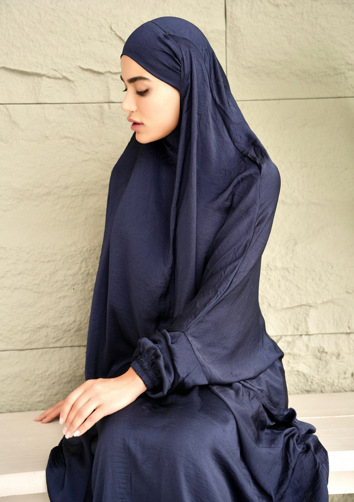 The Hajj & Umrah Essential Box - Women