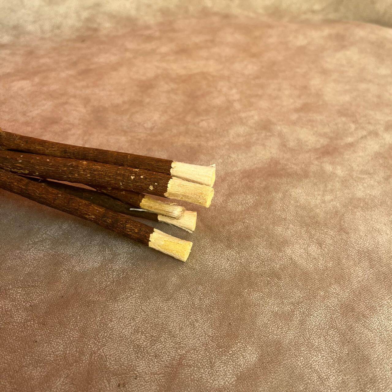 Zaitoon Miswak (Olive Miswak)