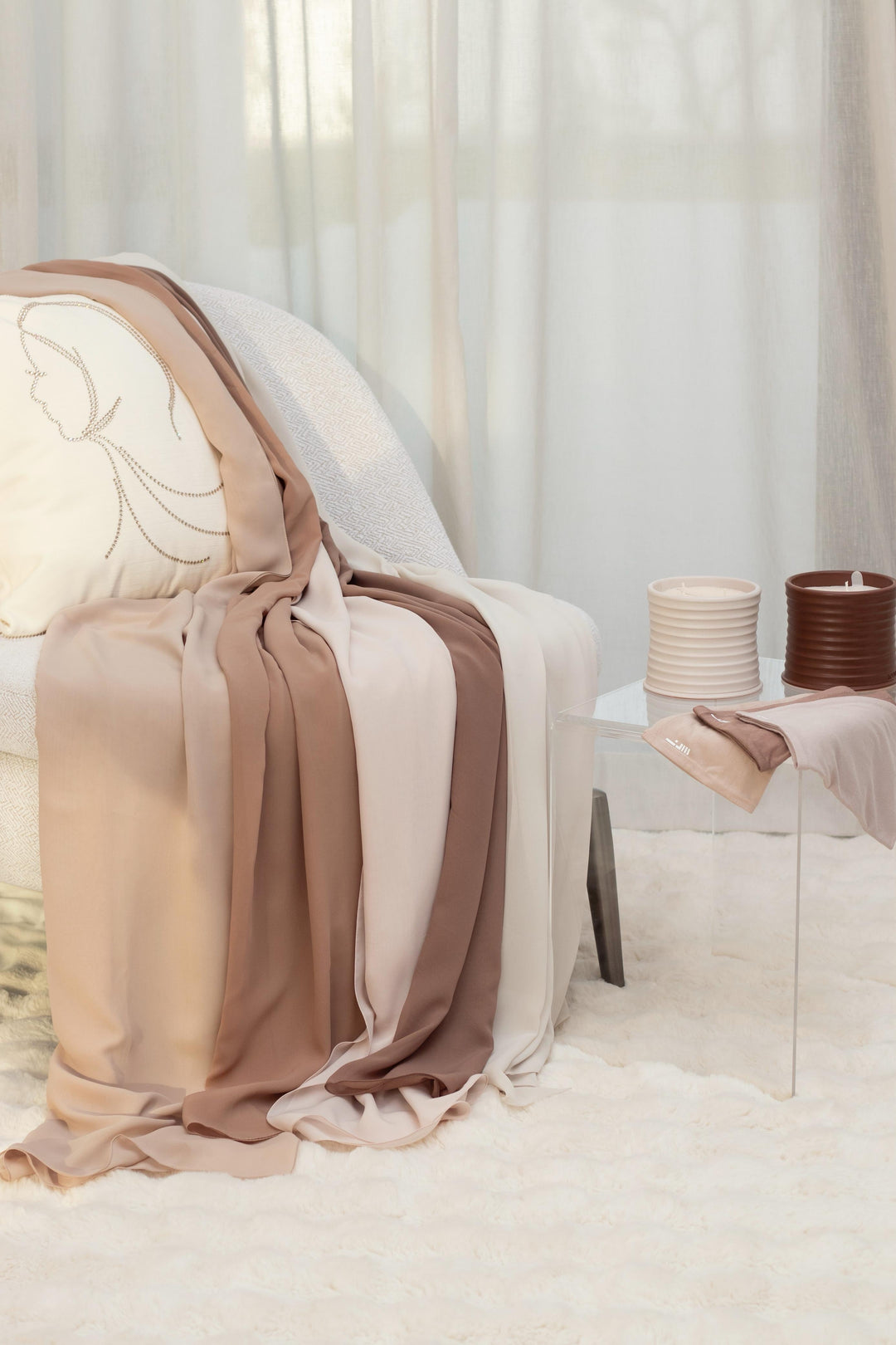 Buy SADAN chiffon hijab gift set at deensquare.com. Premium 5-piece hijab collection with fast shipping in Dubai | UAE.