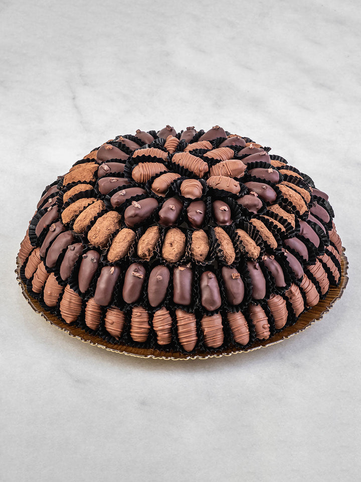 The Bountiful Tray - Luxury Dates &amp; Chocolate Gift - Signature Date Assortment