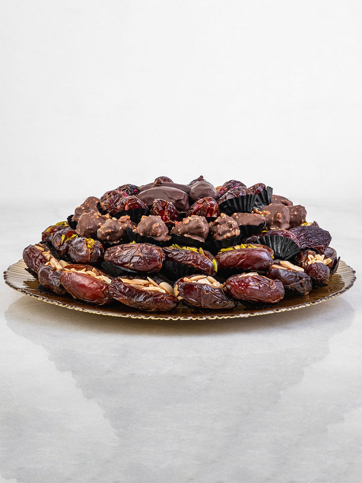 The Bountiful Tray - Luxury Dates &amp; Chocolate Gift - Signature Date Assortment