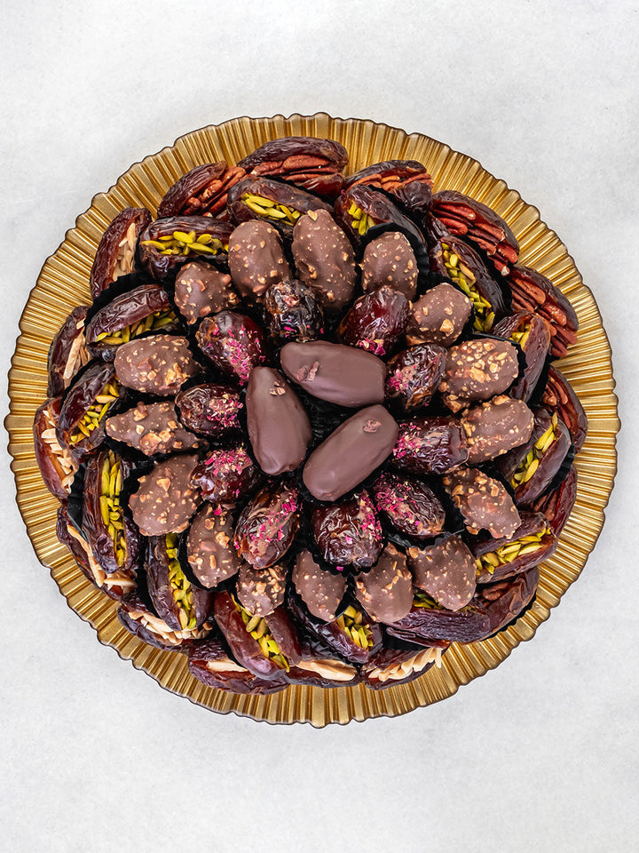 The Bountiful Tray - Luxury Dates &amp; Chocolate Gift - Signature Date Assortment