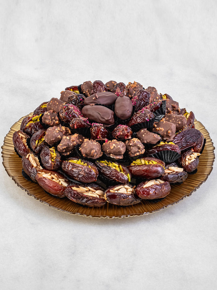 The Bountiful Tray - Luxury Dates &amp; Chocolate Gift - Signature Date Assortment