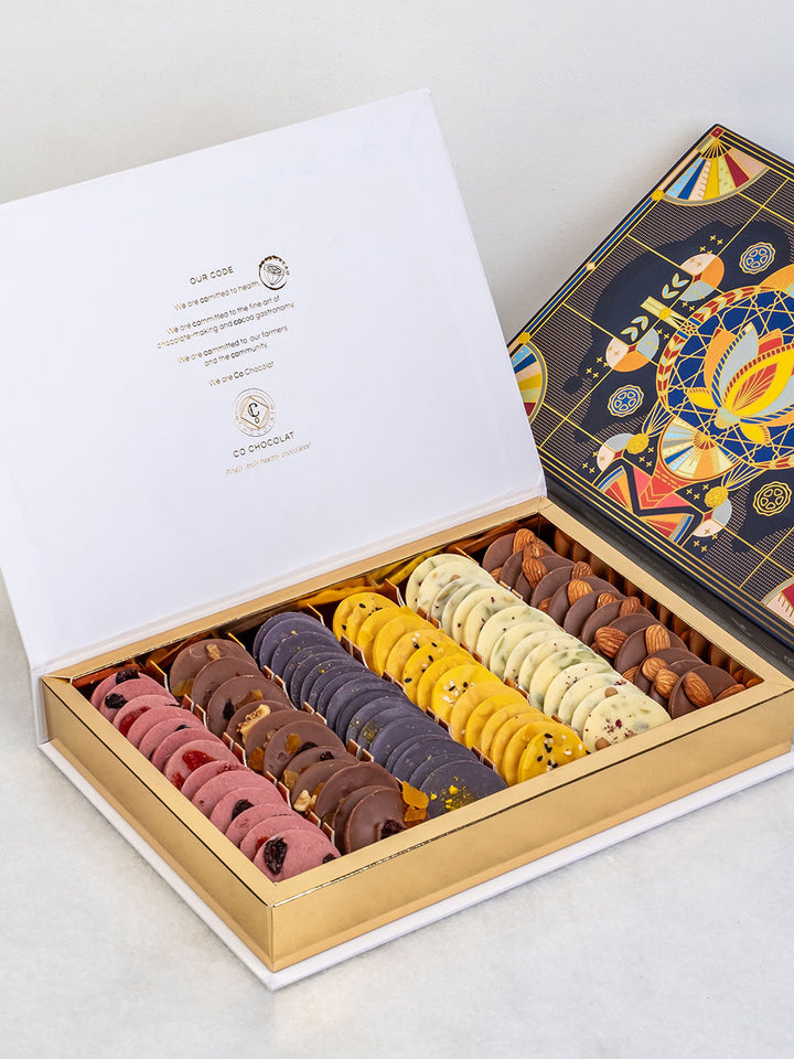 Noor Flat Box Treats – Luxury Dates &amp; Chocolate Gift Box co Chocolat
