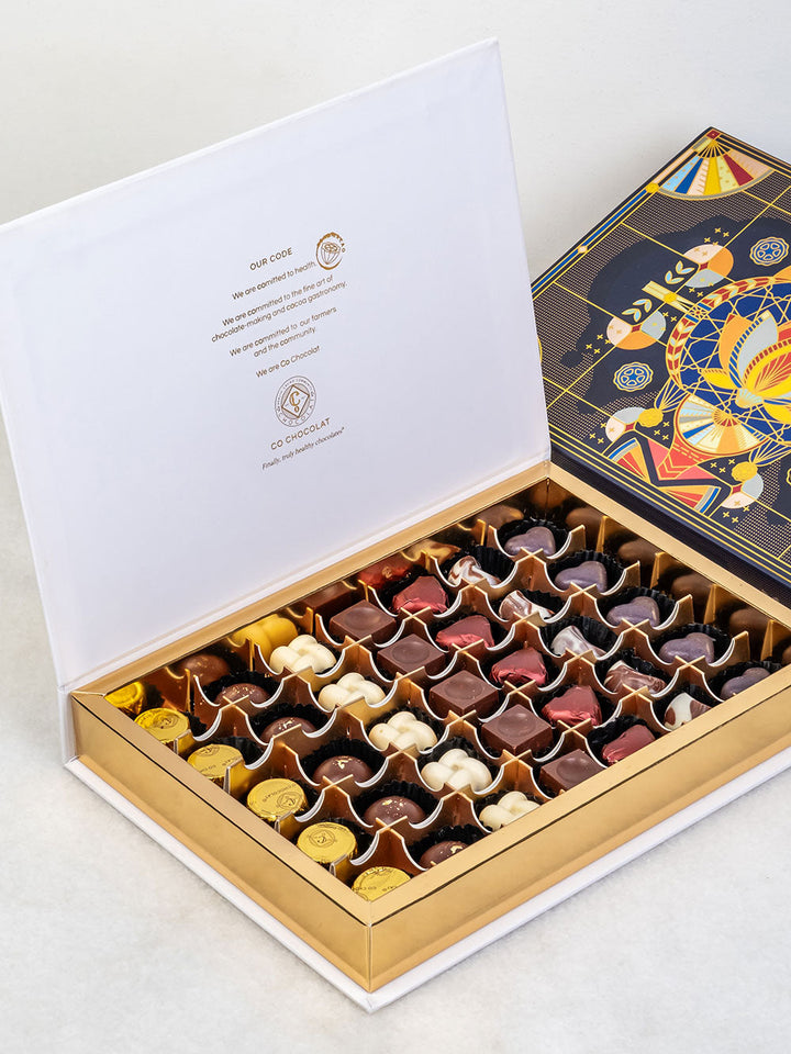 Noor Flat Box Treats – Luxury Dates &amp; Chocolate Gift Box co Chocolat