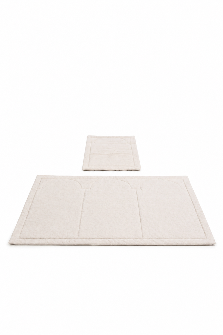 Buy Premium Family Prayer Mat Set for 3–4 people at deensquare.com. Beige Jodali group mat with fast shipping in Dubai | UAE.