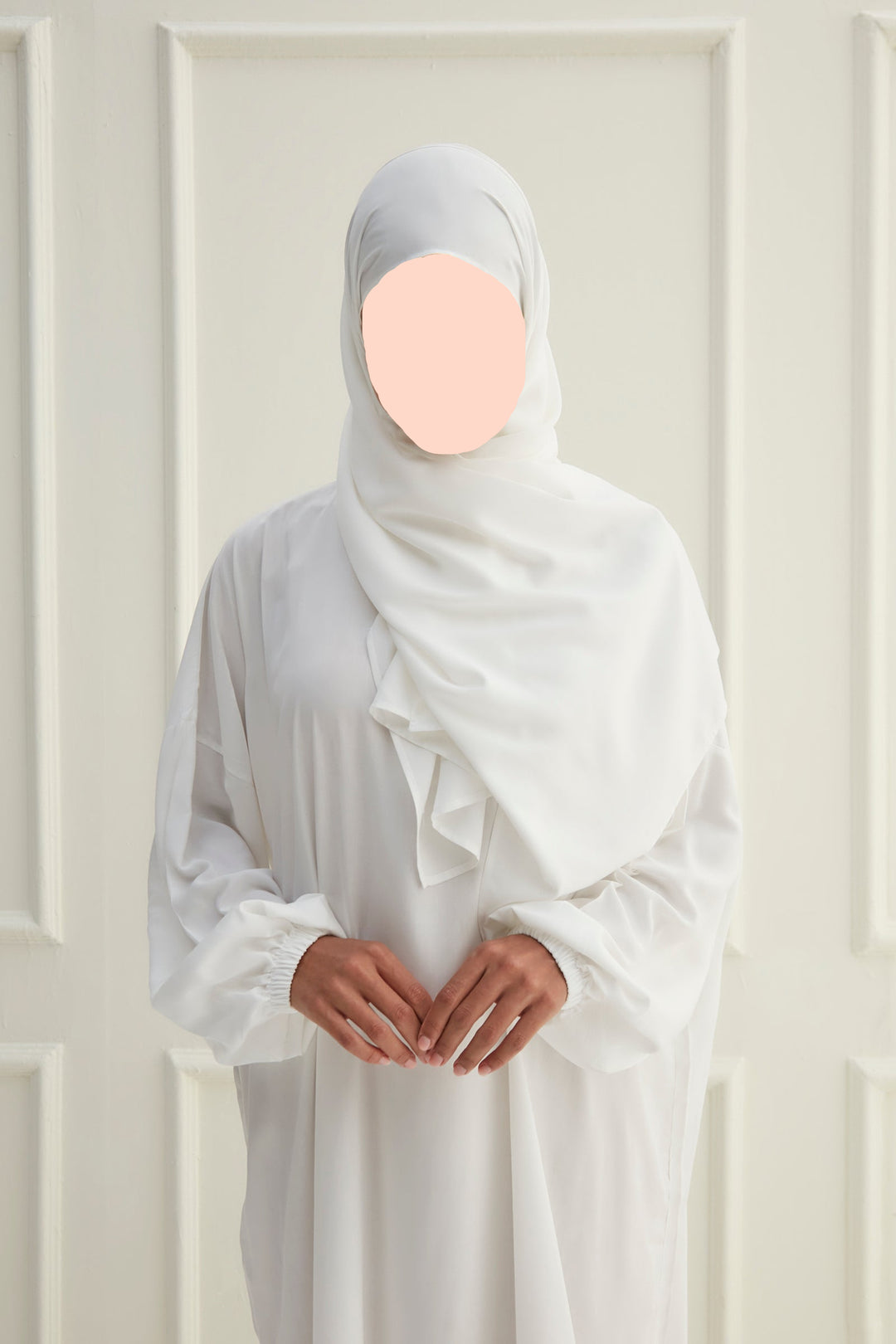 Buy Jodali off white prayer dress with attached sheila. Fast shipping in Dubai and delivery across UAE from DeenSquare.com.