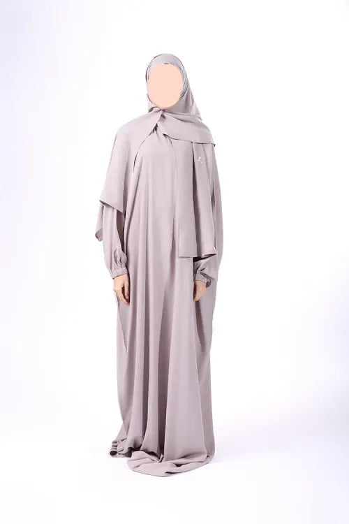 Buy Jodali prayer dress with Arabic embroidery sheila. Fast shipping in Dubai and delivery across UAE from DeenSquare.com.