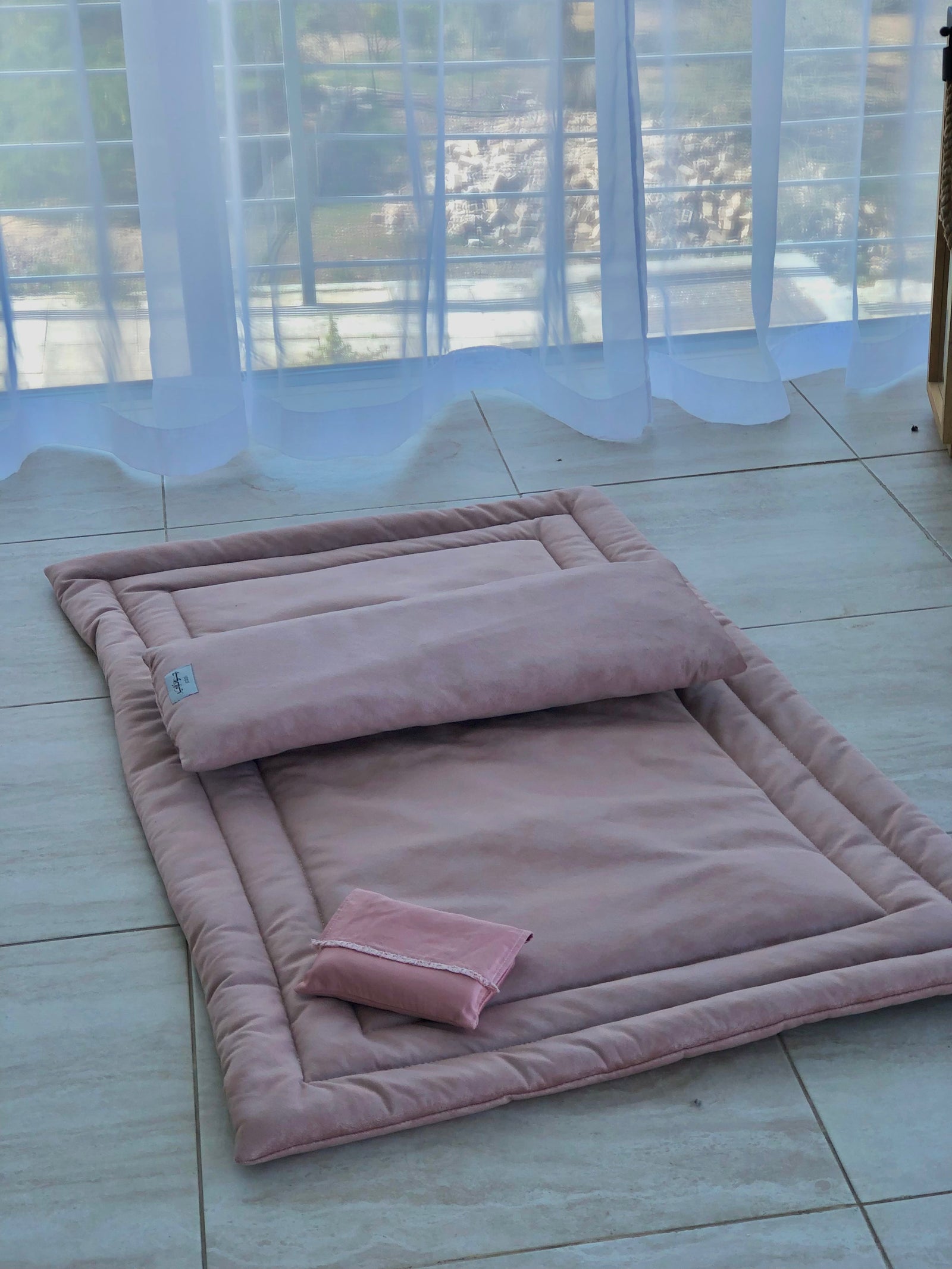 Buy Jodali knee pad for prayer at deensquare.com. Comfortable knee support for Salah with fast shipping in Dubai | UAE.