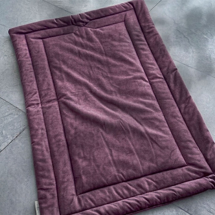 Buy Jodali premium purple prayer mat. Fast shipping in Dubai and delivery across UAE from DeenSquare.com.