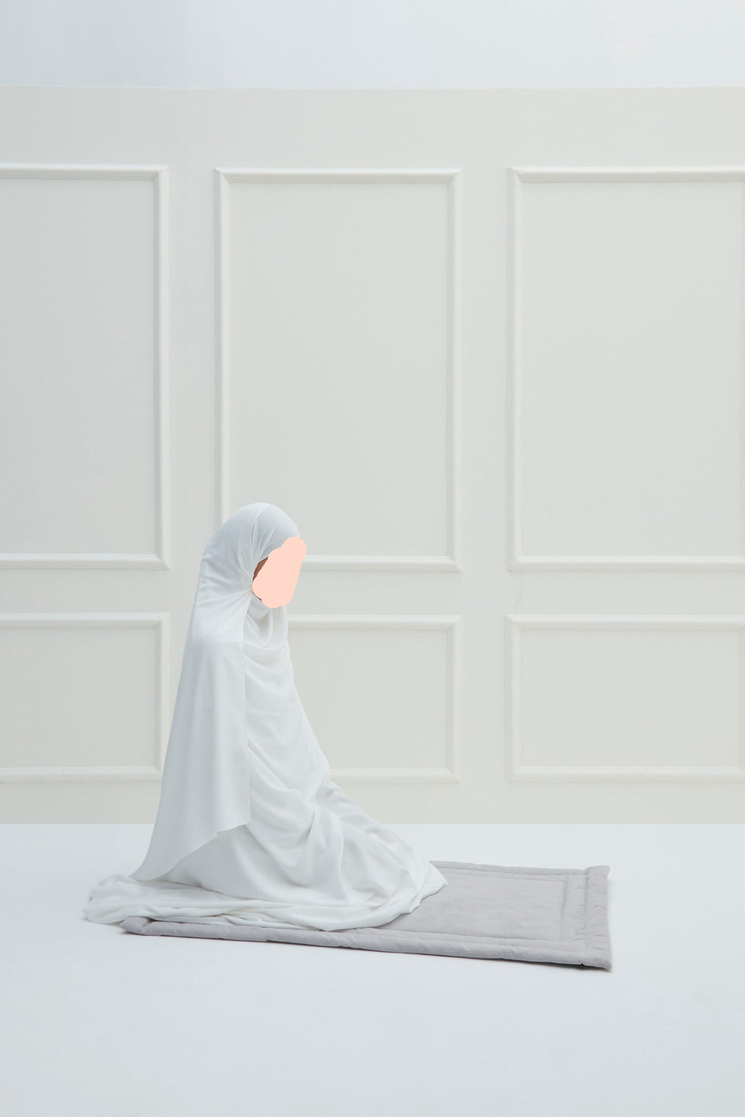 Buy MADA Open Big Sheila prayer clothes at deensquare.com. Soft cotton Jodali prayer wear with fast shipping in Dubai | UAE.