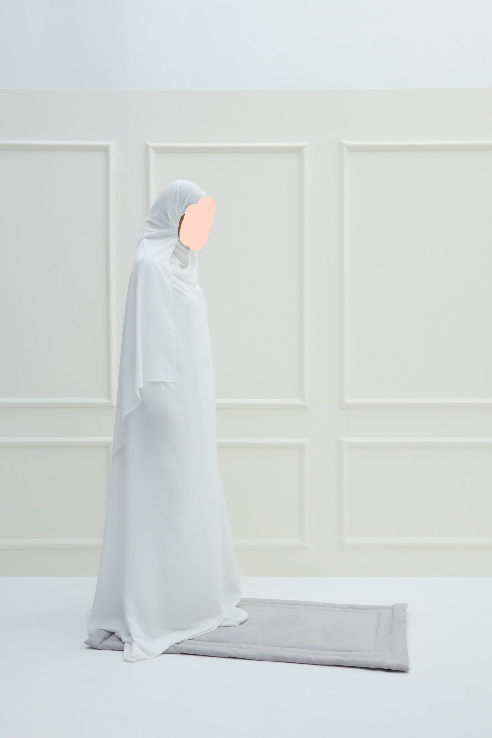 Buy MADA Open Big Sheila prayer clothes at deensquare.com. Soft cotton Jodali prayer wear with fast shipping in Dubai | UAE.