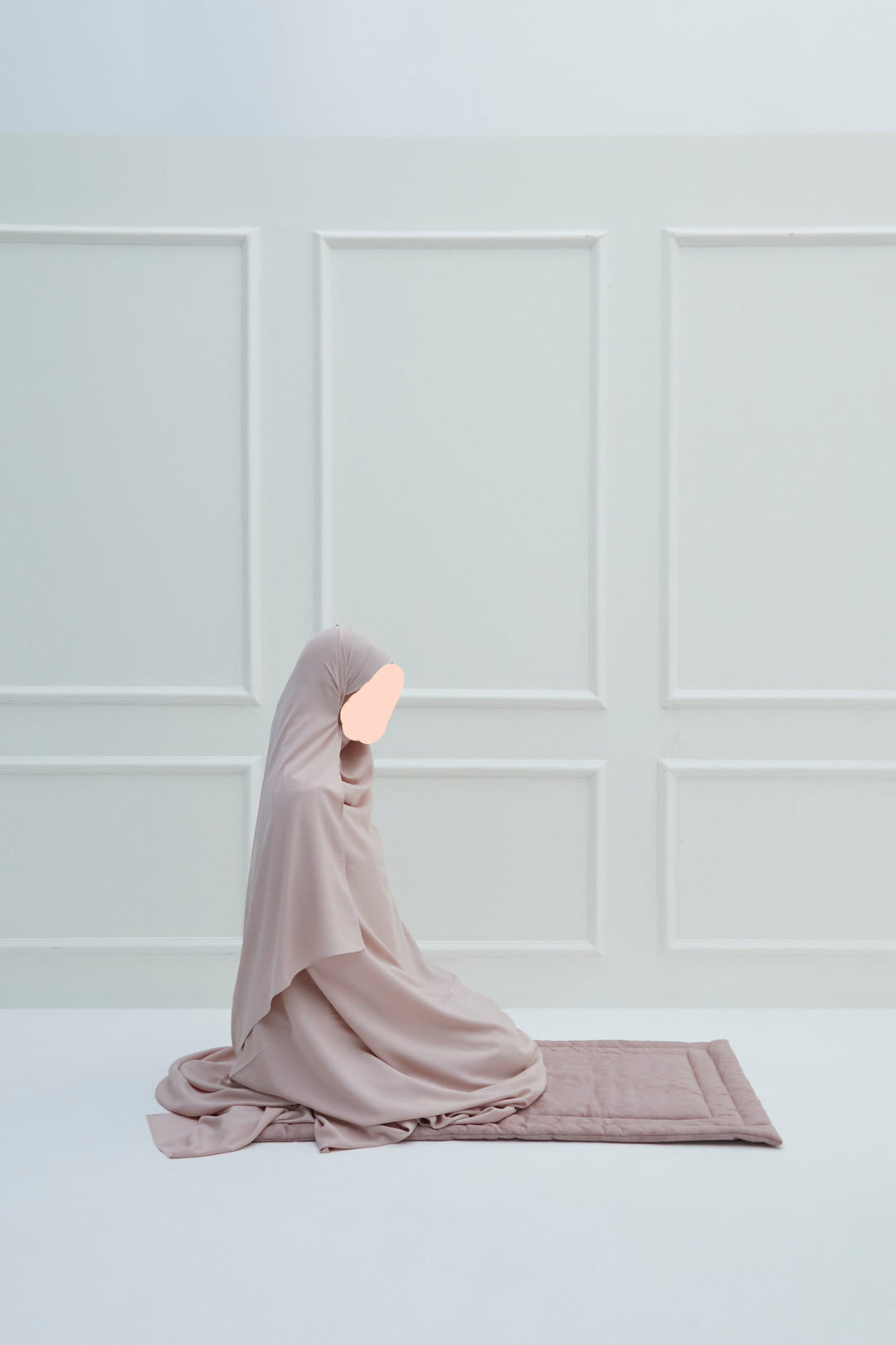 Buy MADA Open Big Sheila prayer clothes at deensquare.com. Soft cotton Jodali prayer wear with fast shipping in Dubai | UAE.