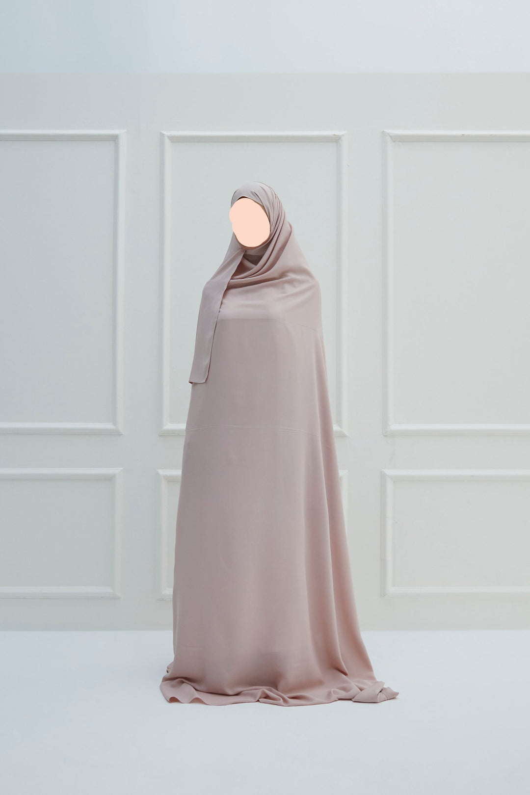 Buy MADA Open Big Sheila prayer clothes at deensquare.com. Soft cotton Jodali prayer wear with fast shipping in Dubai | UAE.
