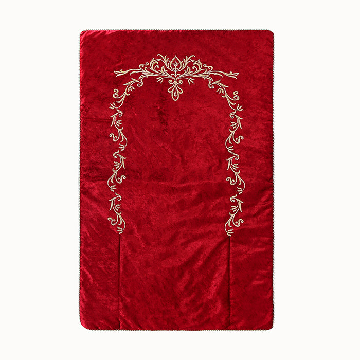 Premium Embroidery Prayer Mat (سجادة الصلاة بالتطريز الراقي)