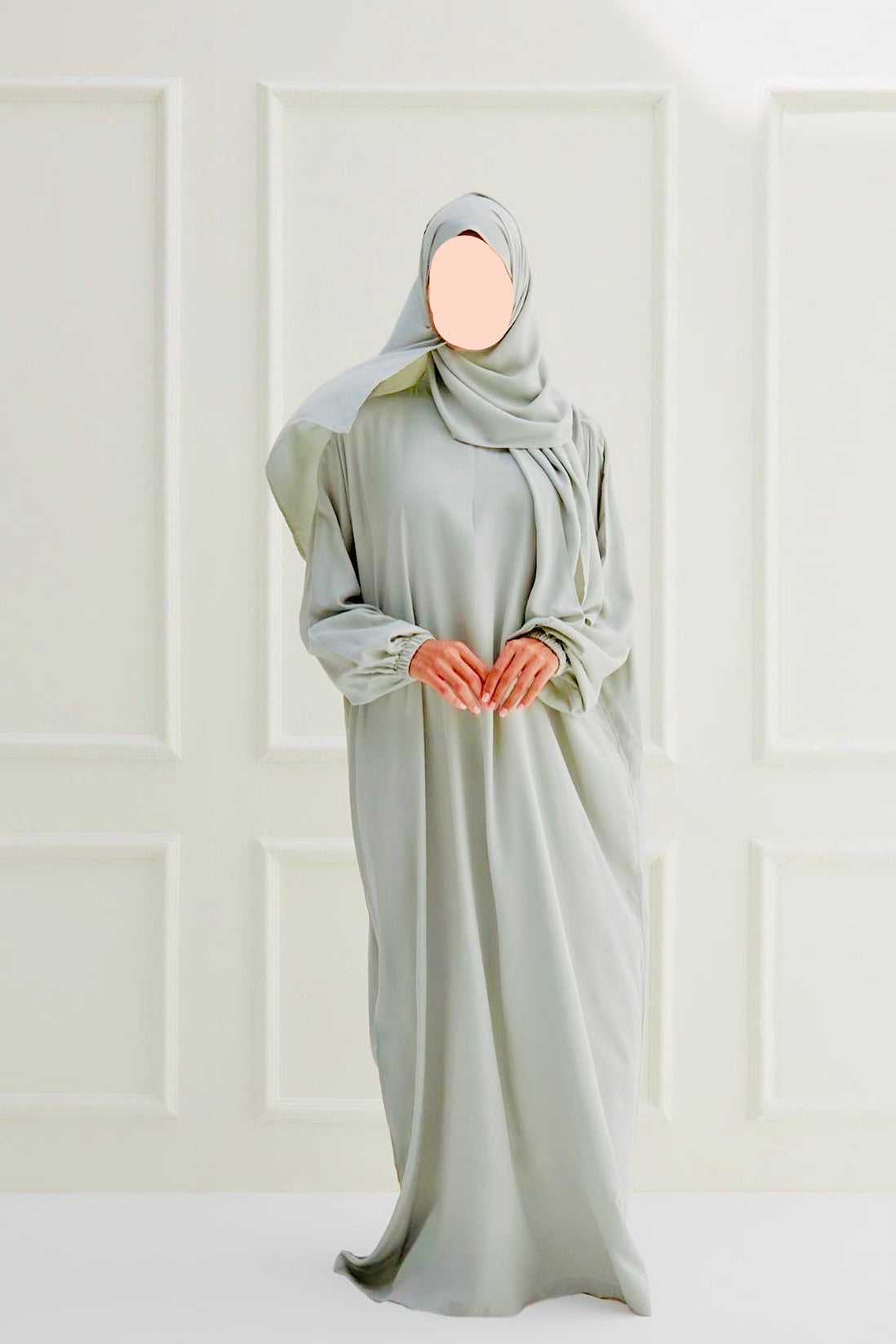 Buy Jodali prayer dress with embroidery sheila. Fast shipping in Dubai and delivery across UAE from DeenSquare.com.