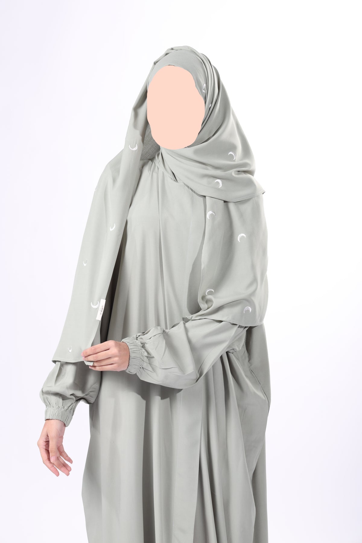 Buy Jodali prayer dress with crescent embroidery sheila. Fast shipping in Dubai and delivery across UAE from DeenSquare.com.
