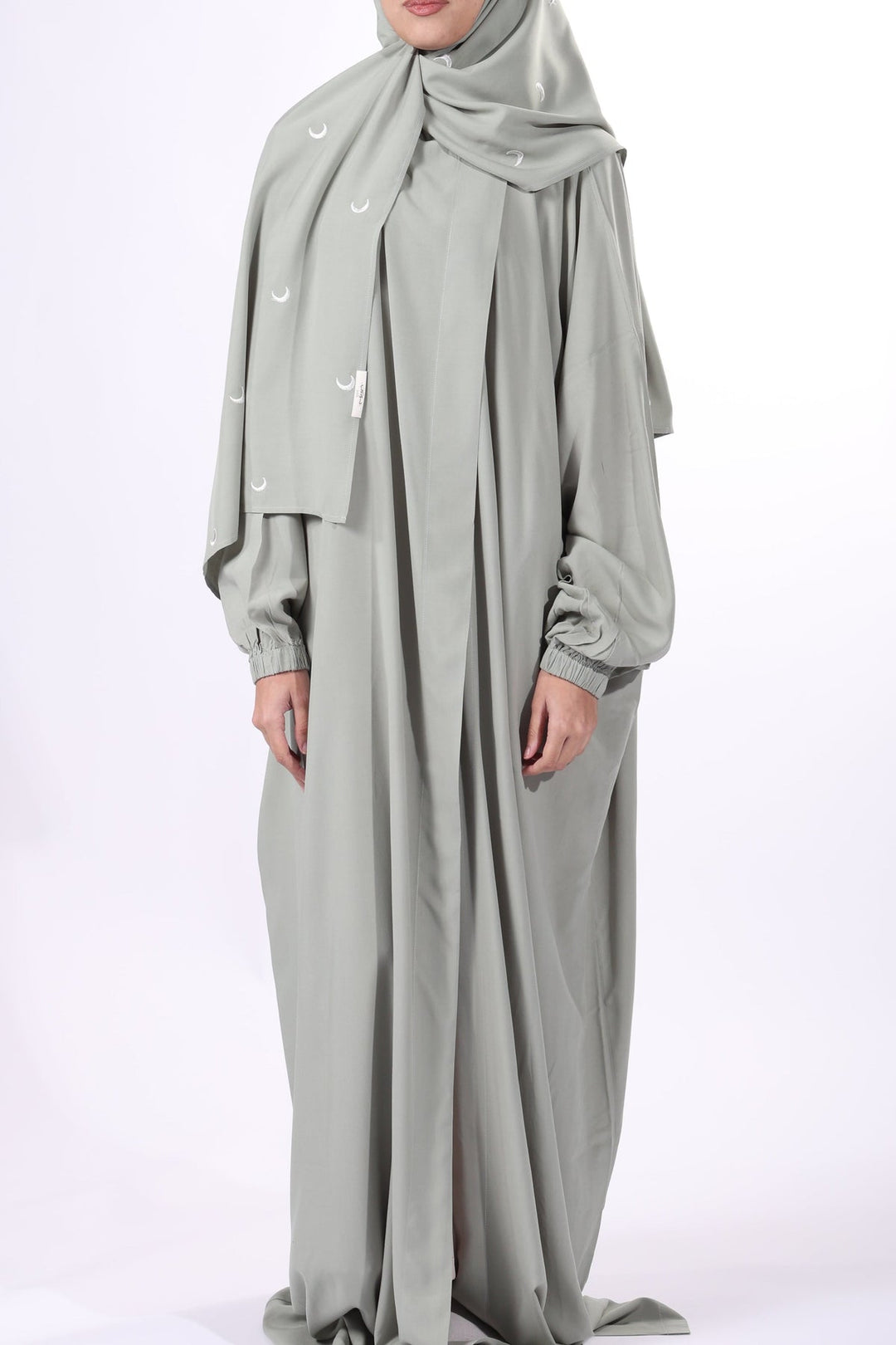 Buy Jodali prayer dress with crescent embroidery sheila. Fast shipping in Dubai and delivery across UAE from DeenSquare.com.