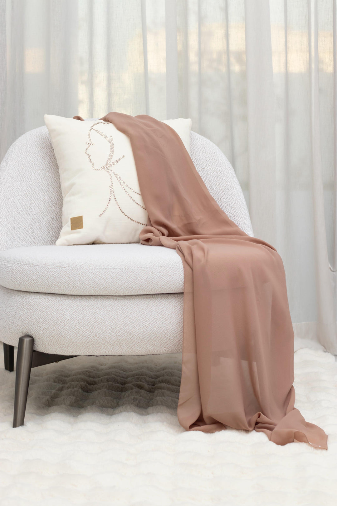 Buy SADAN chiffon hijab gift set at deensquare.com. Premium 5-piece hijab collection with fast shipping in Dubai | UAE.