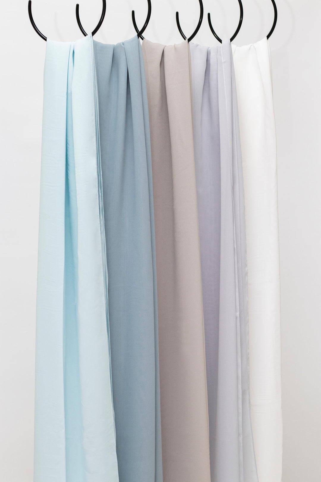 Buy SAMA hijab collection by Jodali at deensquare.com. Premium chiffon hijab gift set with fast shipping in Dubai | UAE.