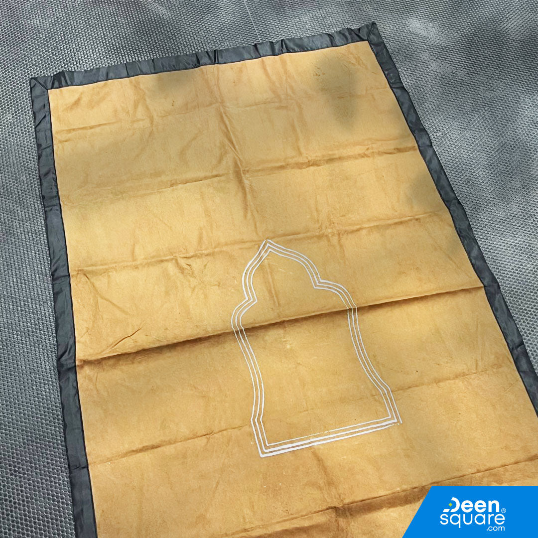 This Travel Prayer Mat (سجادة صلاة سفري) is designed for comfort, convenience, and portability. Made with dual surfaces—one side soft velvet and the other side waterproof plastic—it provides both comfort and protection, making it ideal for travelers, office workers, students, and outdoor prayers.

Its compact and foldable design makes it easy to carry in your bag, backpack, or car. The 65×115 cm size is perfect for adults and ensures a clean, comfortable space for Salah anywhere.

Available in assorted colo