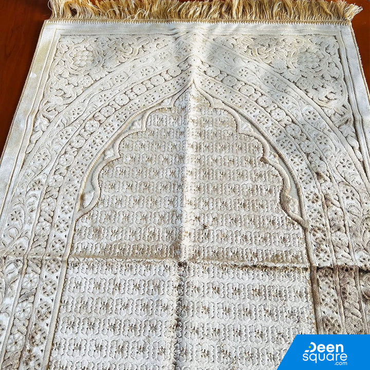 Velvet and Soft Prayer Mat | سجادة الصلاة الناعمة والمخملية pink gold