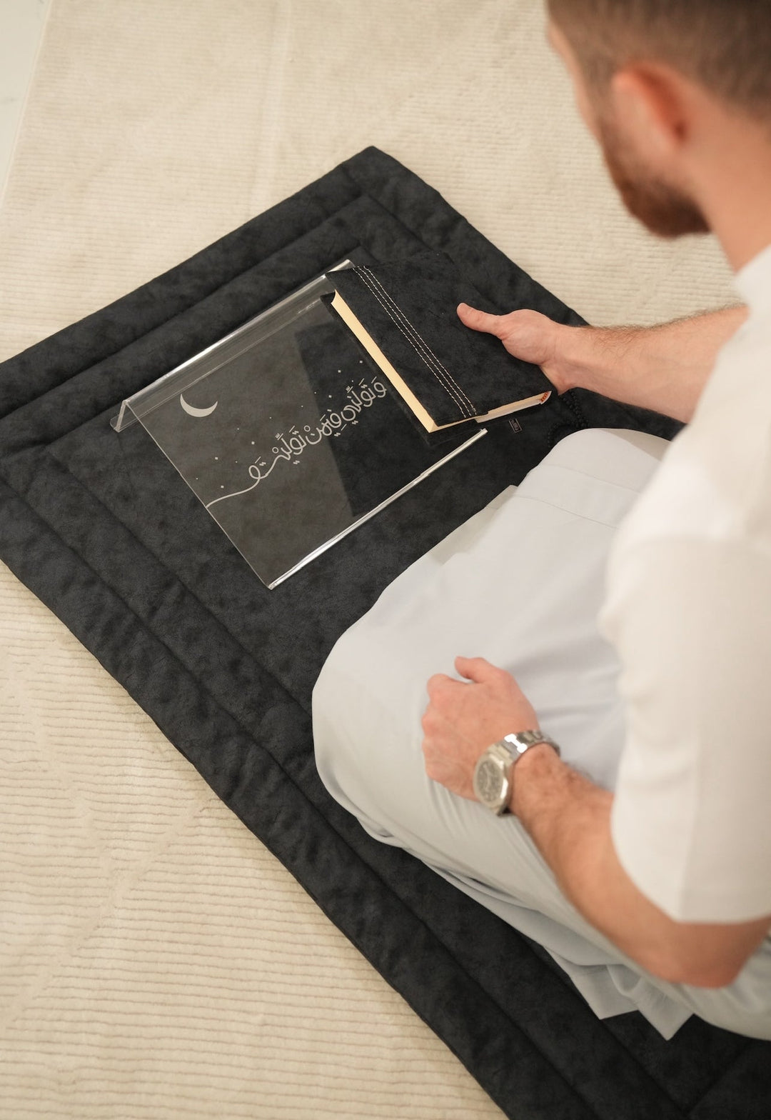 Buy WAZRA prayer wizar for men and boys at DeenSquare.com. Fast shipping in Dubai and delivery across UAE from DeenSquare.com.