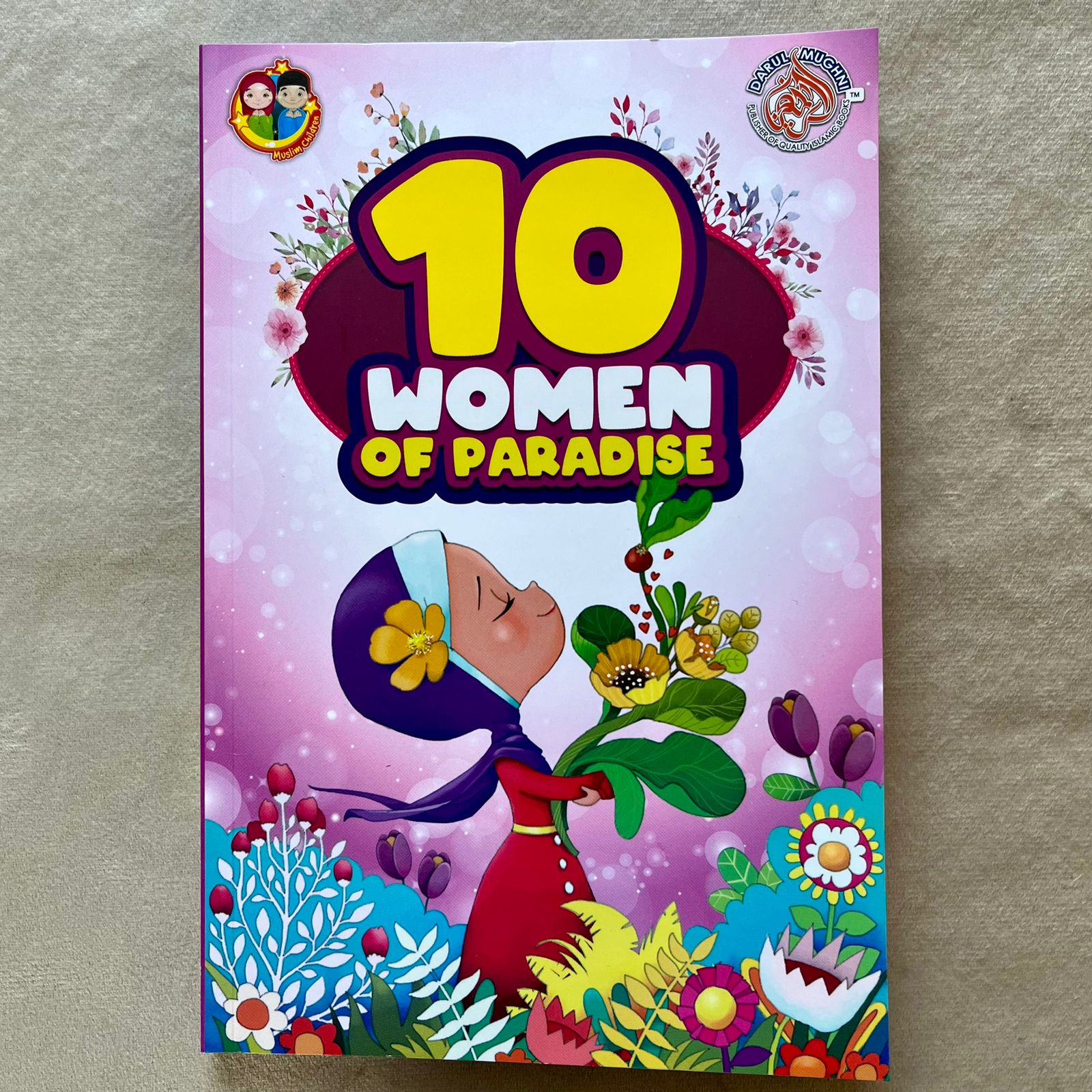 10 Women of Paradise