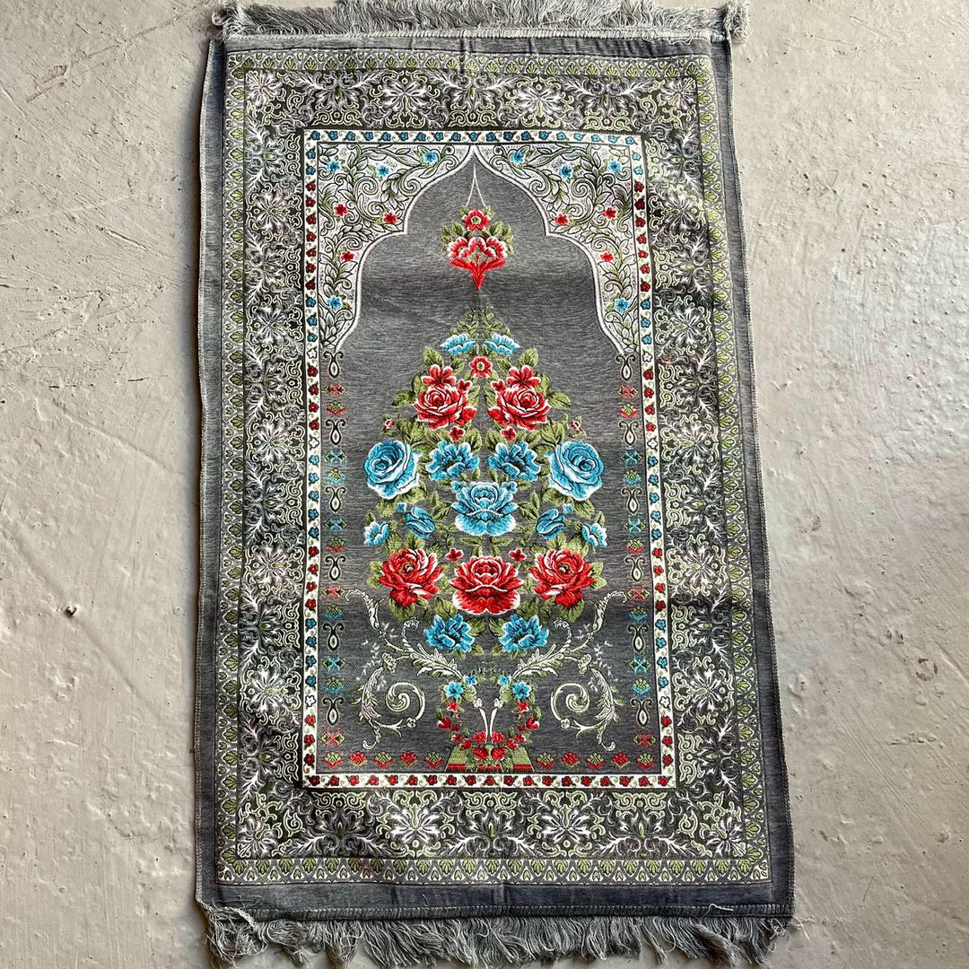 Embroidery Design Prayer Mat (with removable and washable foam)