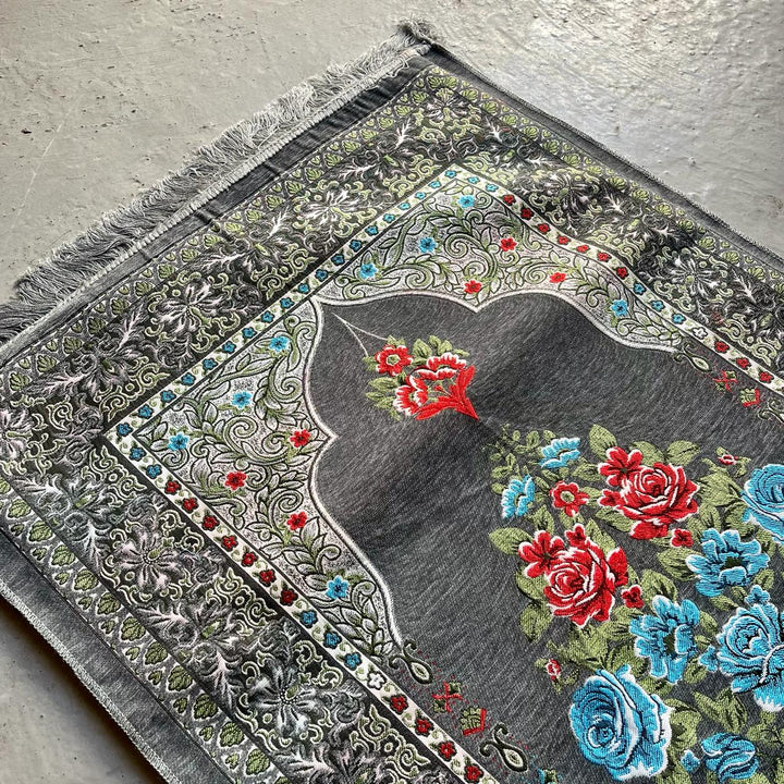 Embroidery Design Prayer Mat (with removable and washable foam)