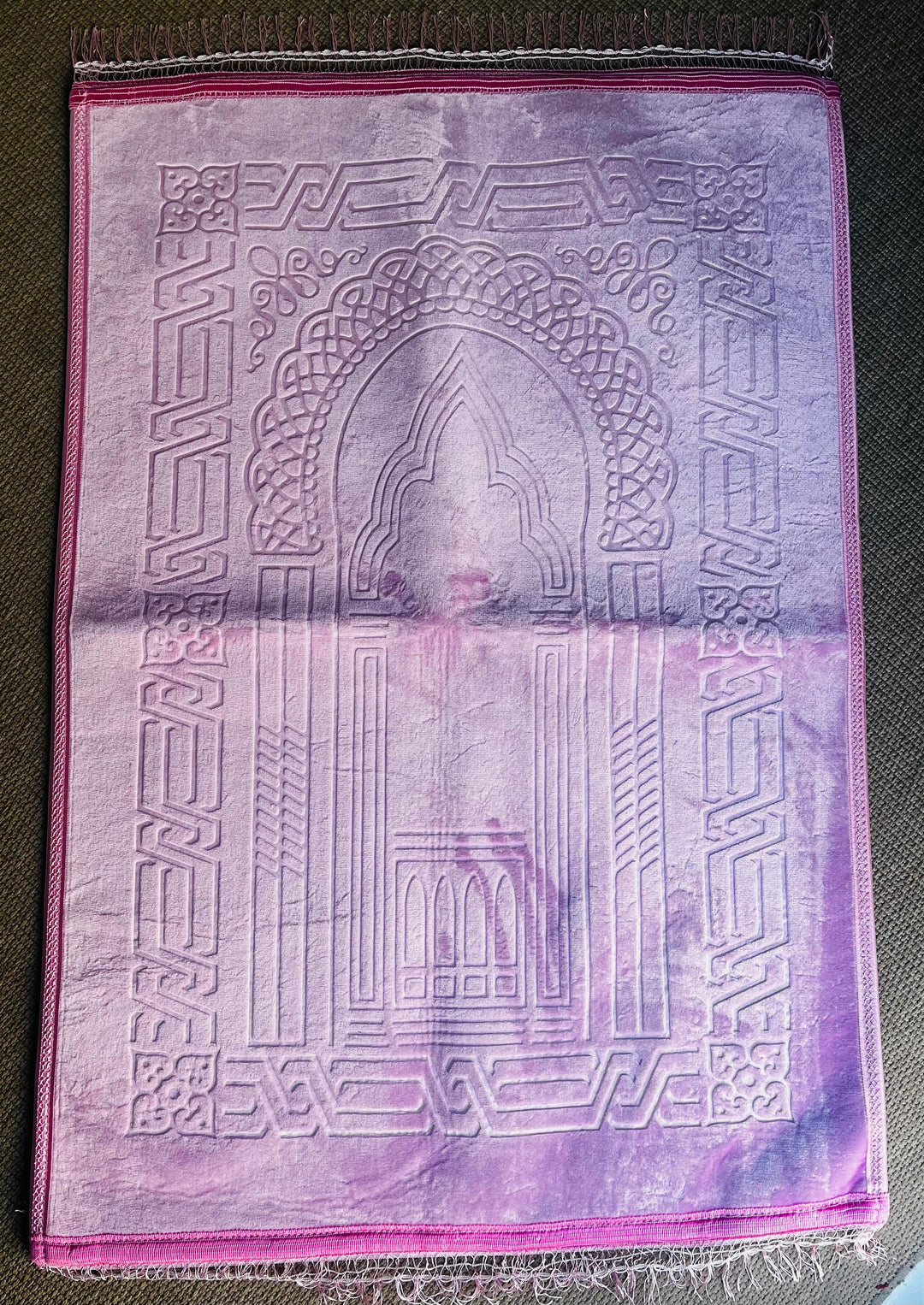 Padded Thick Velvet Prayer Rug Embossed