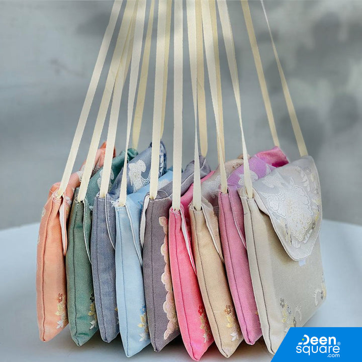 Travel Prayer Mat with Pouch – Lightweight & Compact (70 x 110 cm)