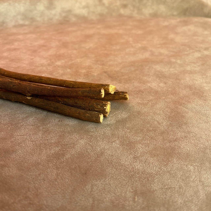 Zaitoon Miswak (Olive Miswak)