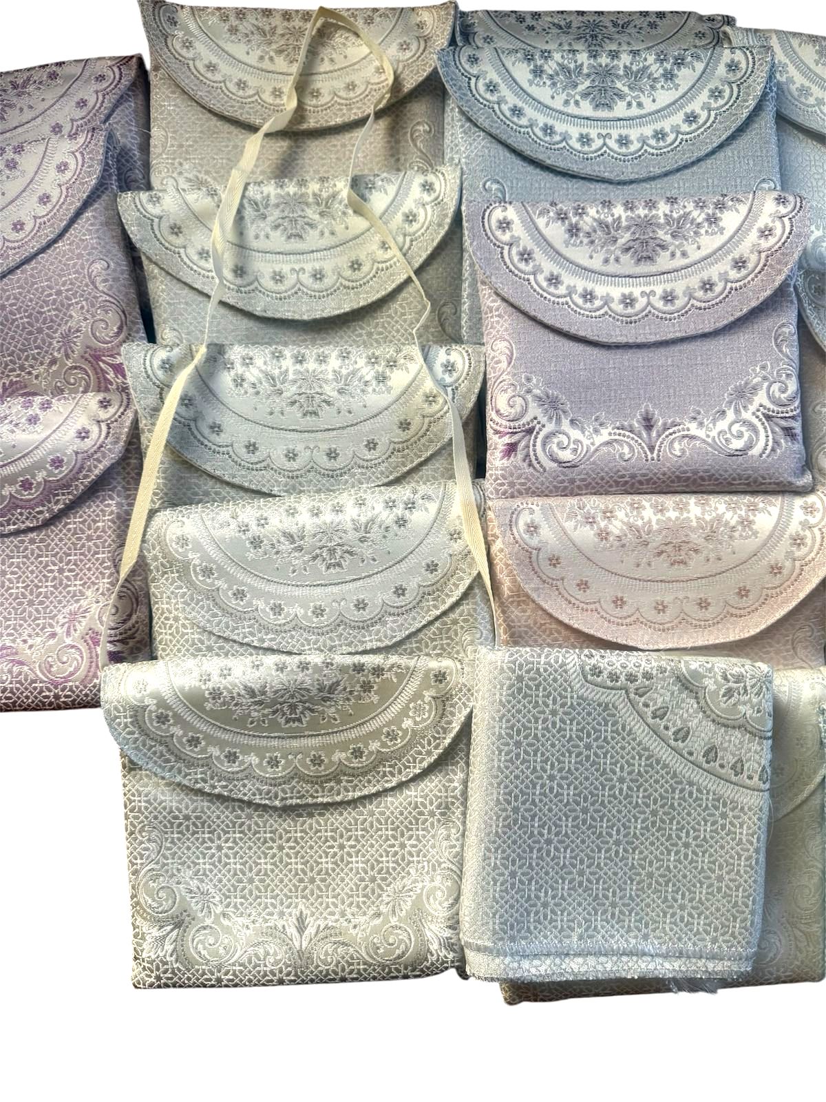 Premium Travel Prayer Mat with Pouch – Lightweight & Compact – Made in Turkey (70 x 110 cm)