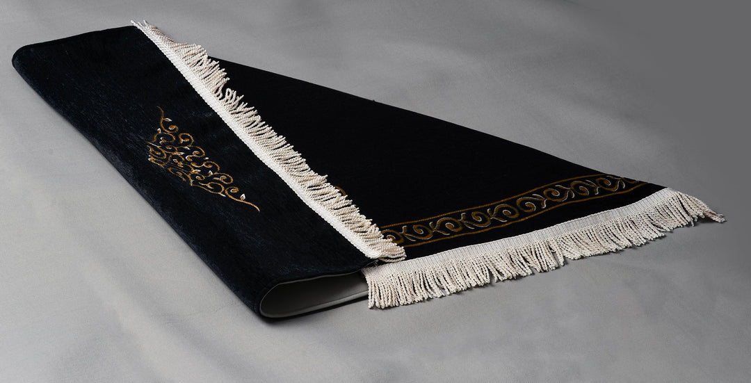 Salam Prayer Mat (with a thin layer of sponge and a stylish modern design) - سجادة سلام مع طبقة اسفنجية رقيقة وتصميم عصري أنيق