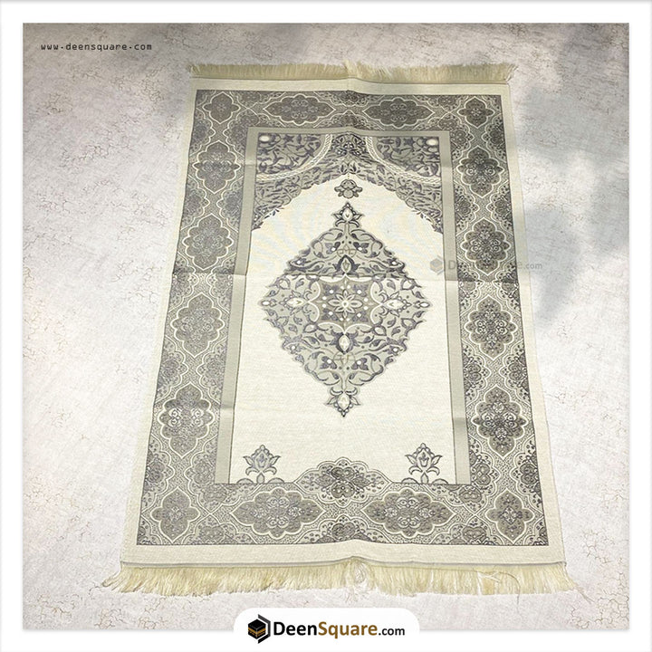 Beautiful Muslim Prayer mats - Made in Turkey
